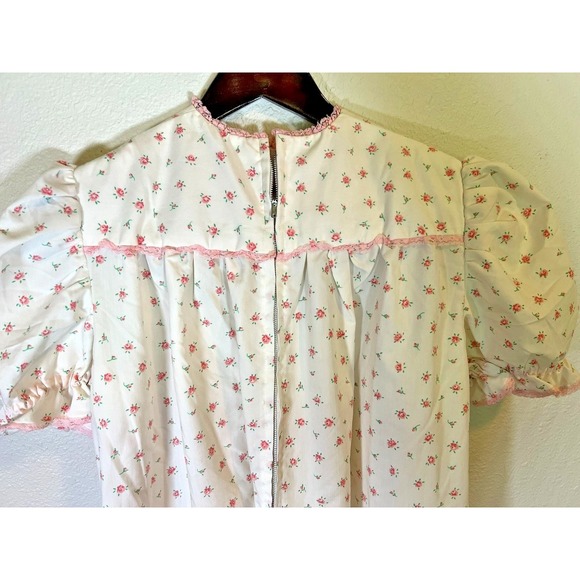 Vintage Handmade Floral Traditional Nightgown Robe Pink Rose Cottagecore Theater - Picture 5 of 11